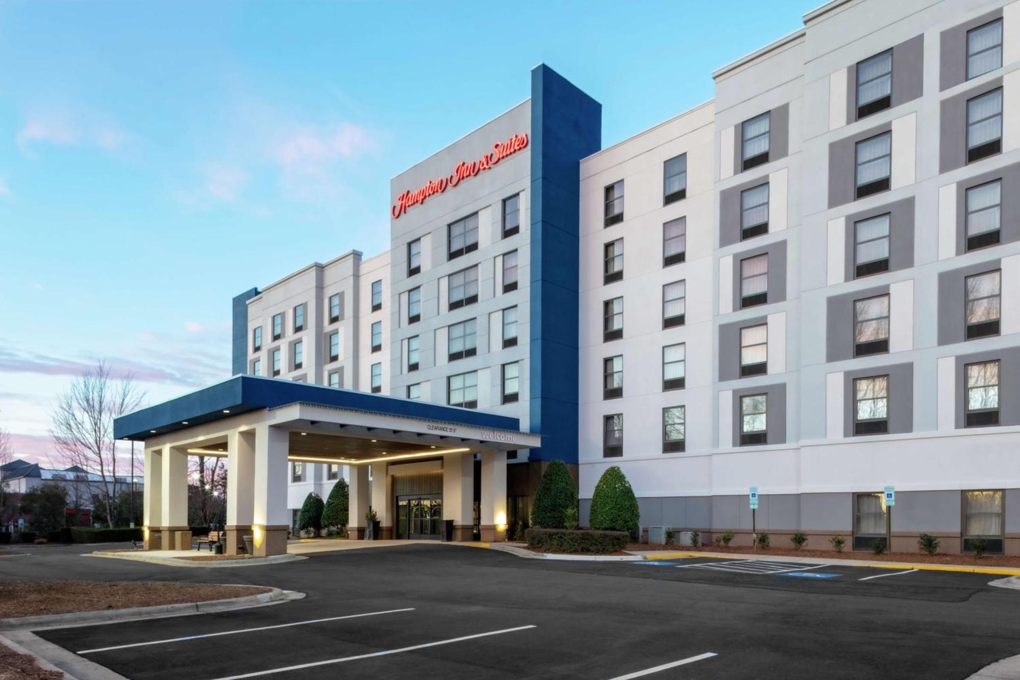 Hampton Inn & Suites Concord-Charlotte Exterior photo